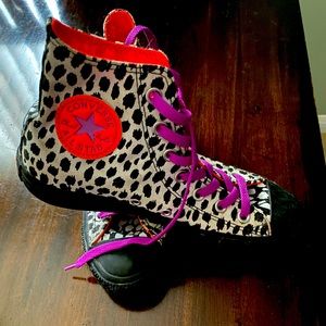 Like new Zebra print converse high tops